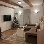 Pine & Oak * Fužine