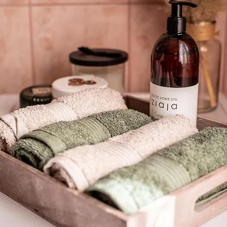 Pine & Oak * Fužine