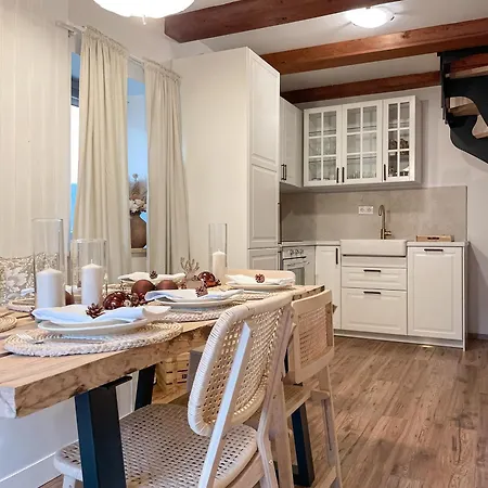 Pine & Oak * Fužine